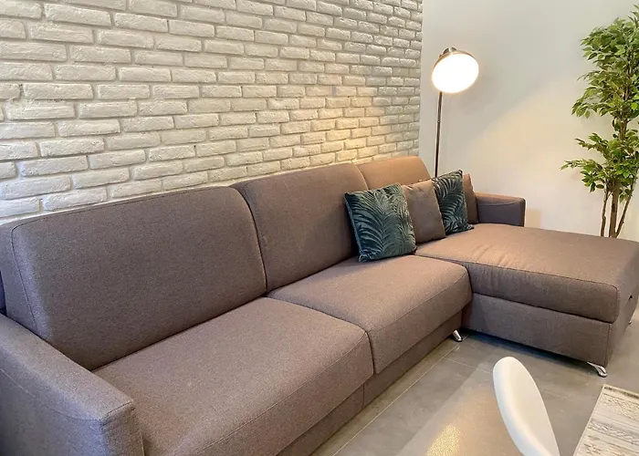 Maxim - Easy Home Booking